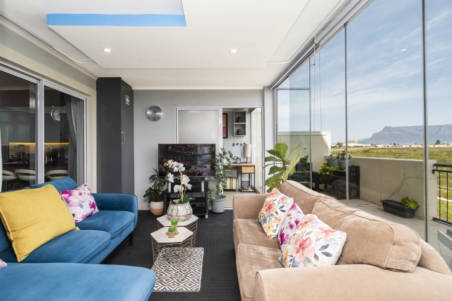 2 Bedroom Property for Sale in Royal Ascot Western Cape